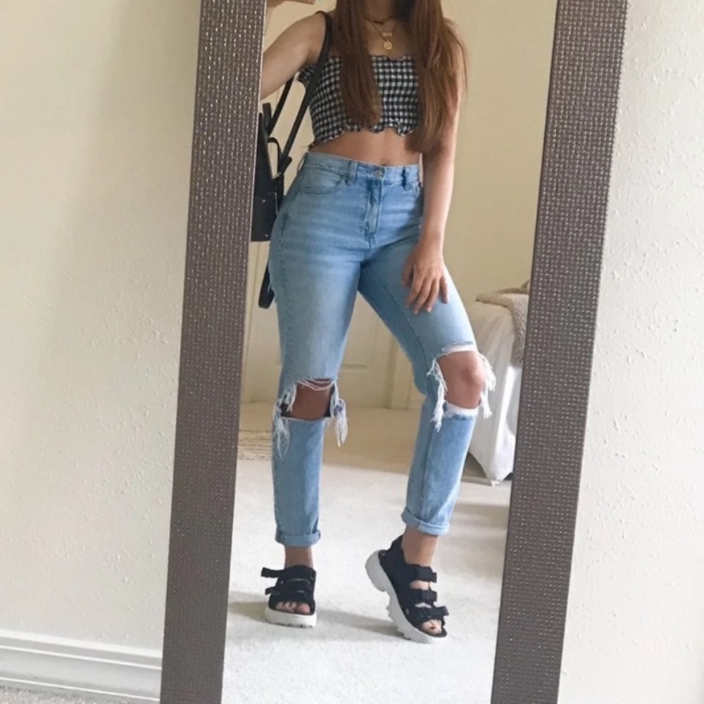 American eagle mom jeans